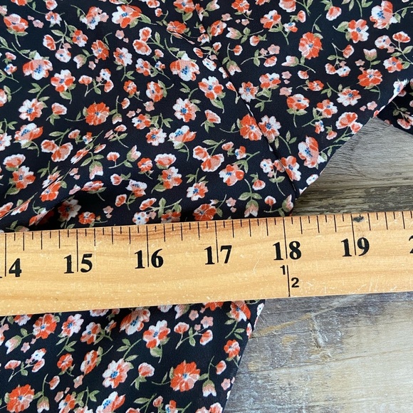 Wild Honey Floral Romper Bell Sleeves Size S Ditsy Floral Boho Summer Tie Hippie - Picture 7 of 11